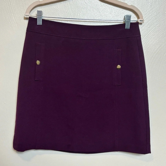Loft Women's Skirt Mini Plum Pockets Gold Buttons Size 6 - Picture 1 of 5